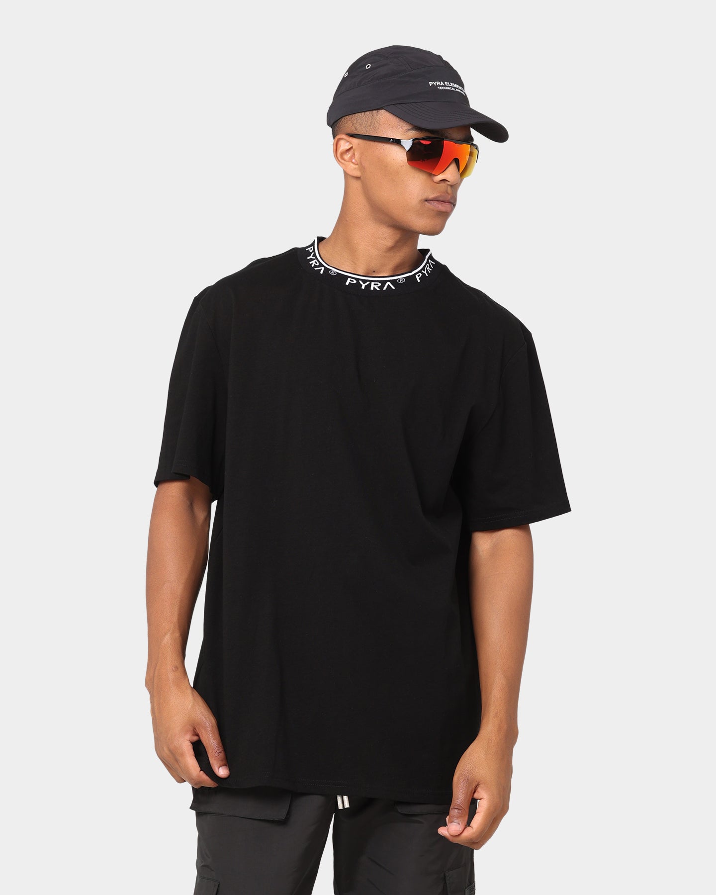 PYRA Jacquard Neck T-Shirt Black/White