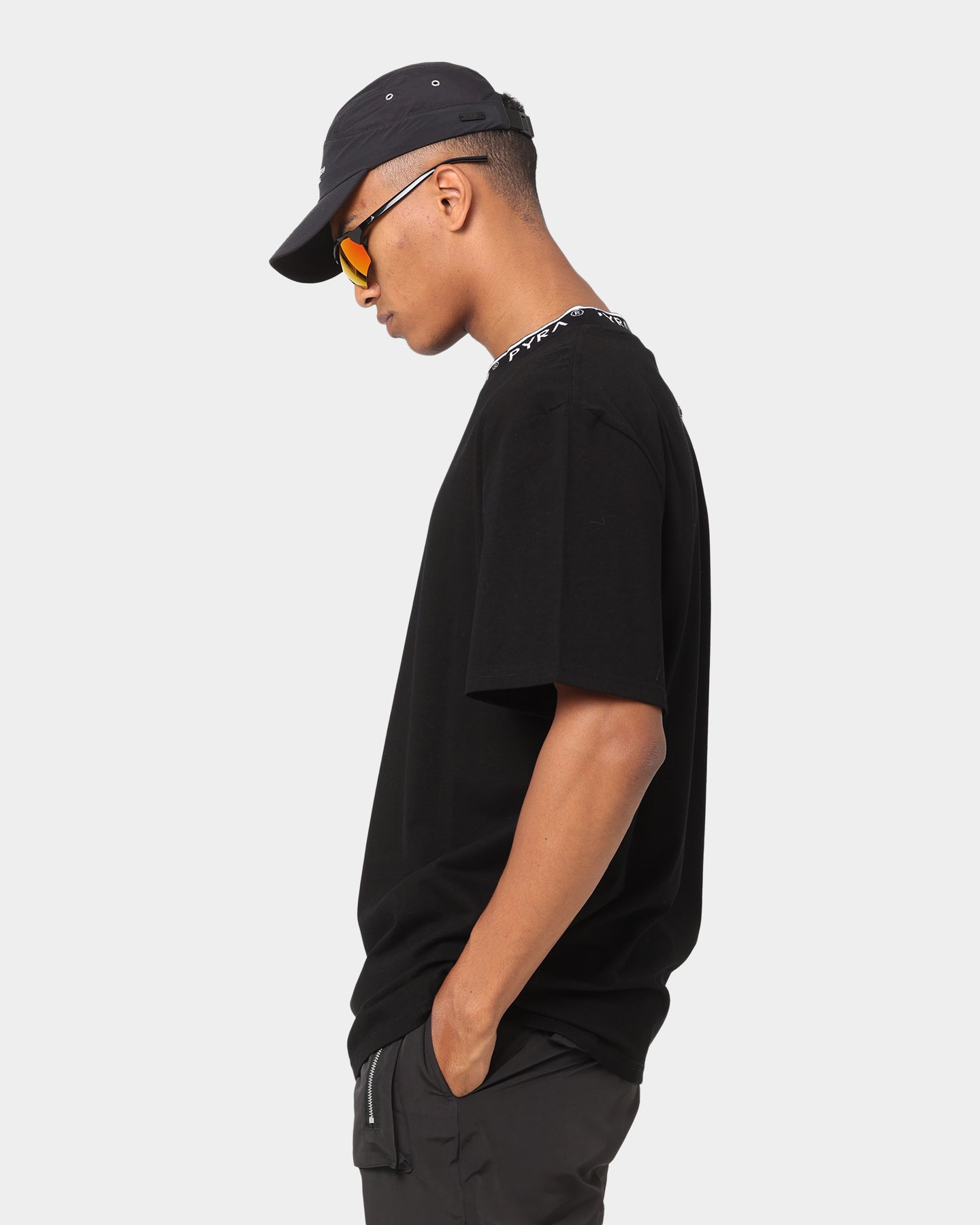 PYRA Jacquard Neck T-Shirt Black/White