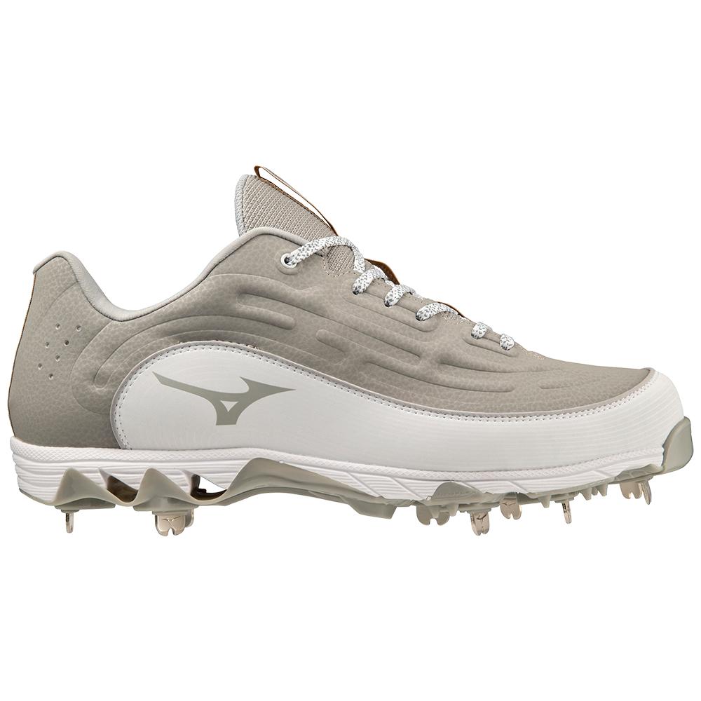 Mizuno 9-Spike® Ambition 3 Low Men's Metal Baseball Cleat