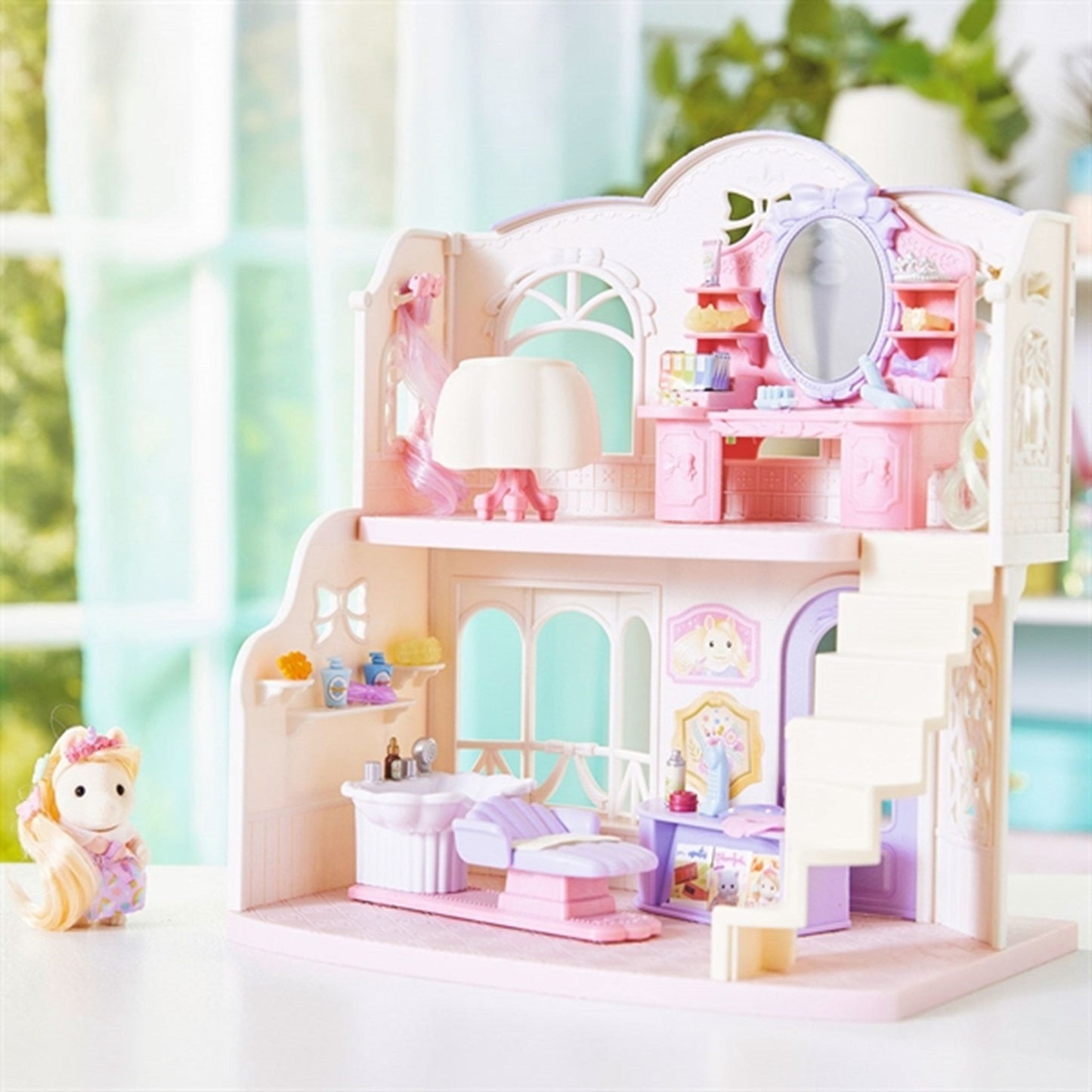 Sylvanian Families® Pony's Stylish Hair Salon