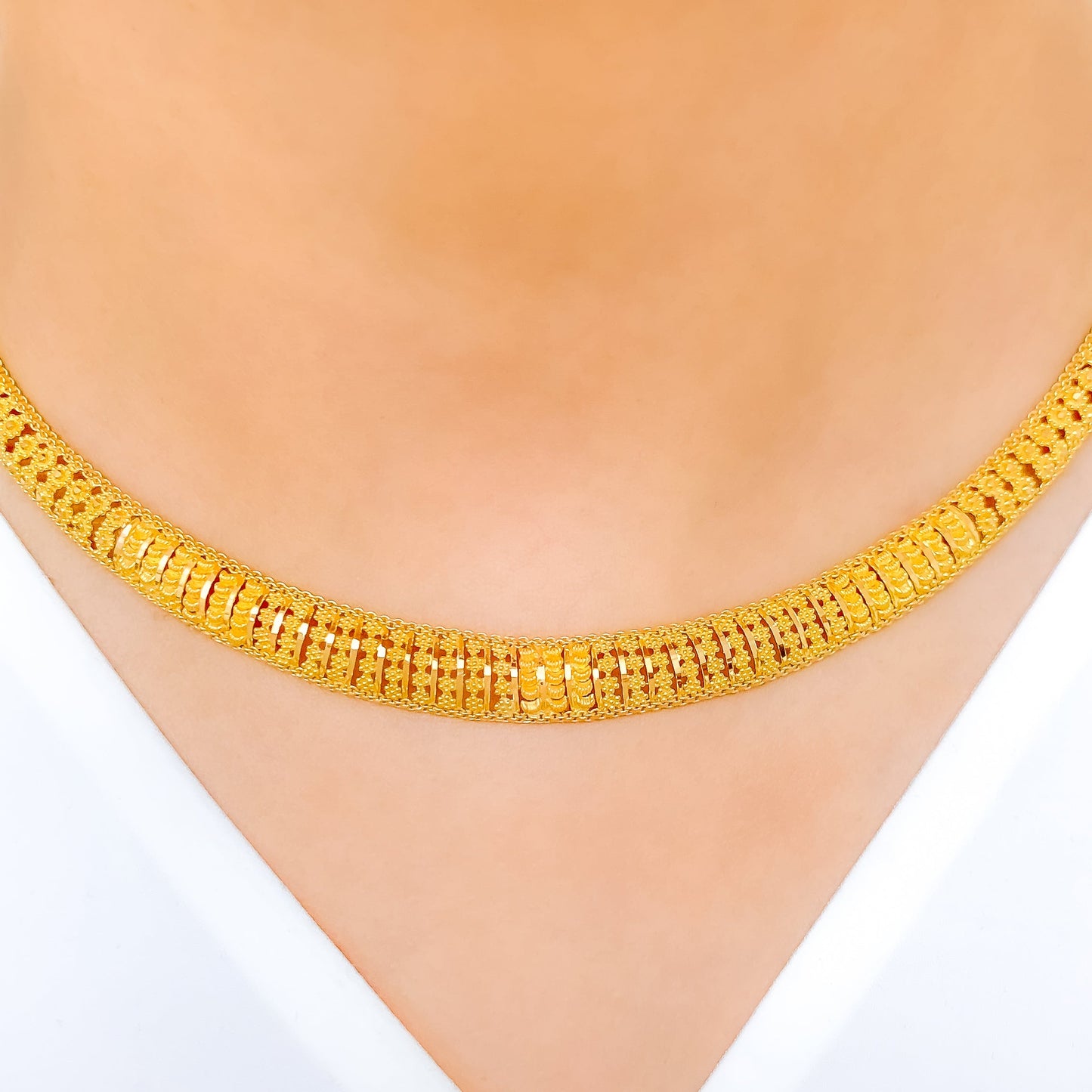 Posh Slender Domed Choker Set