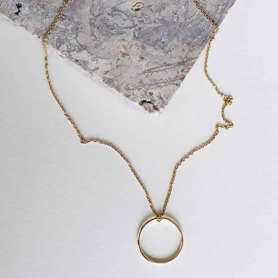 The Essential 18K Gold Necklace