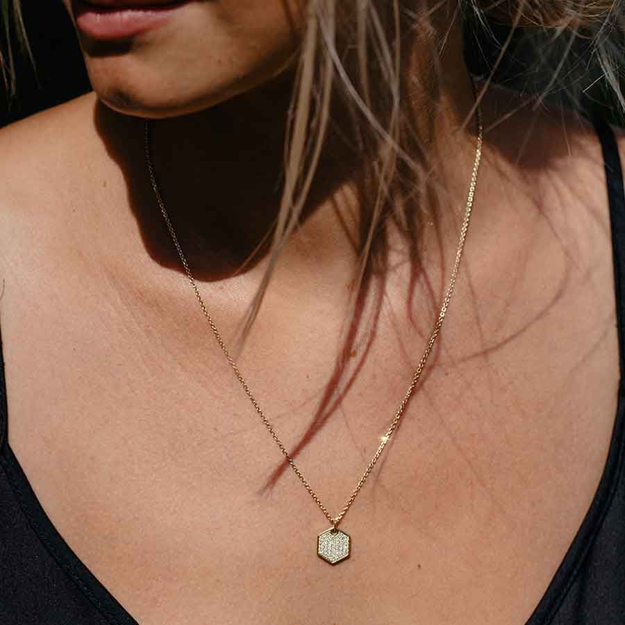 The Essential 18K Gold Necklace