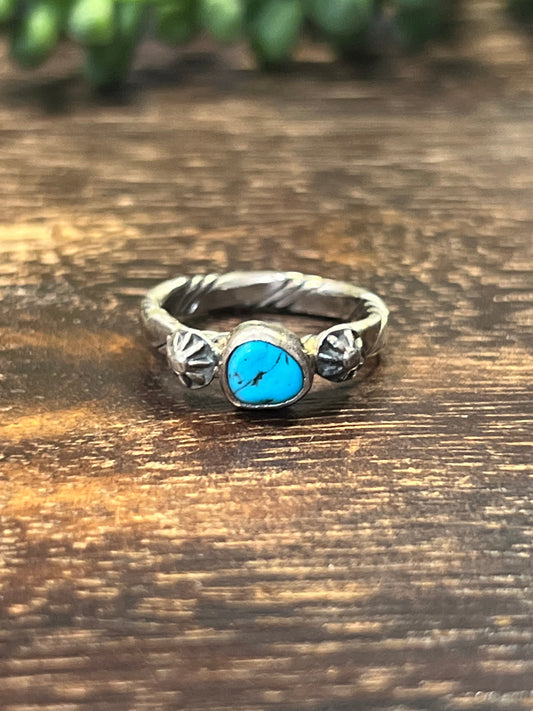 Navajo Made Kingman Turquoise & Sterling Silver Ring Size 6.75