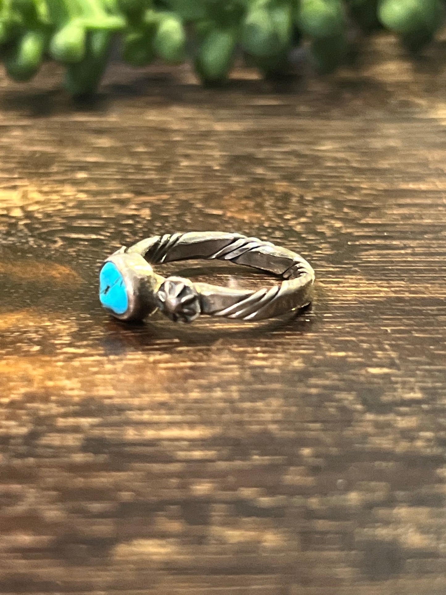 Navajo Made Kingman Turquoise & Sterling Silver Ring Size 6.75