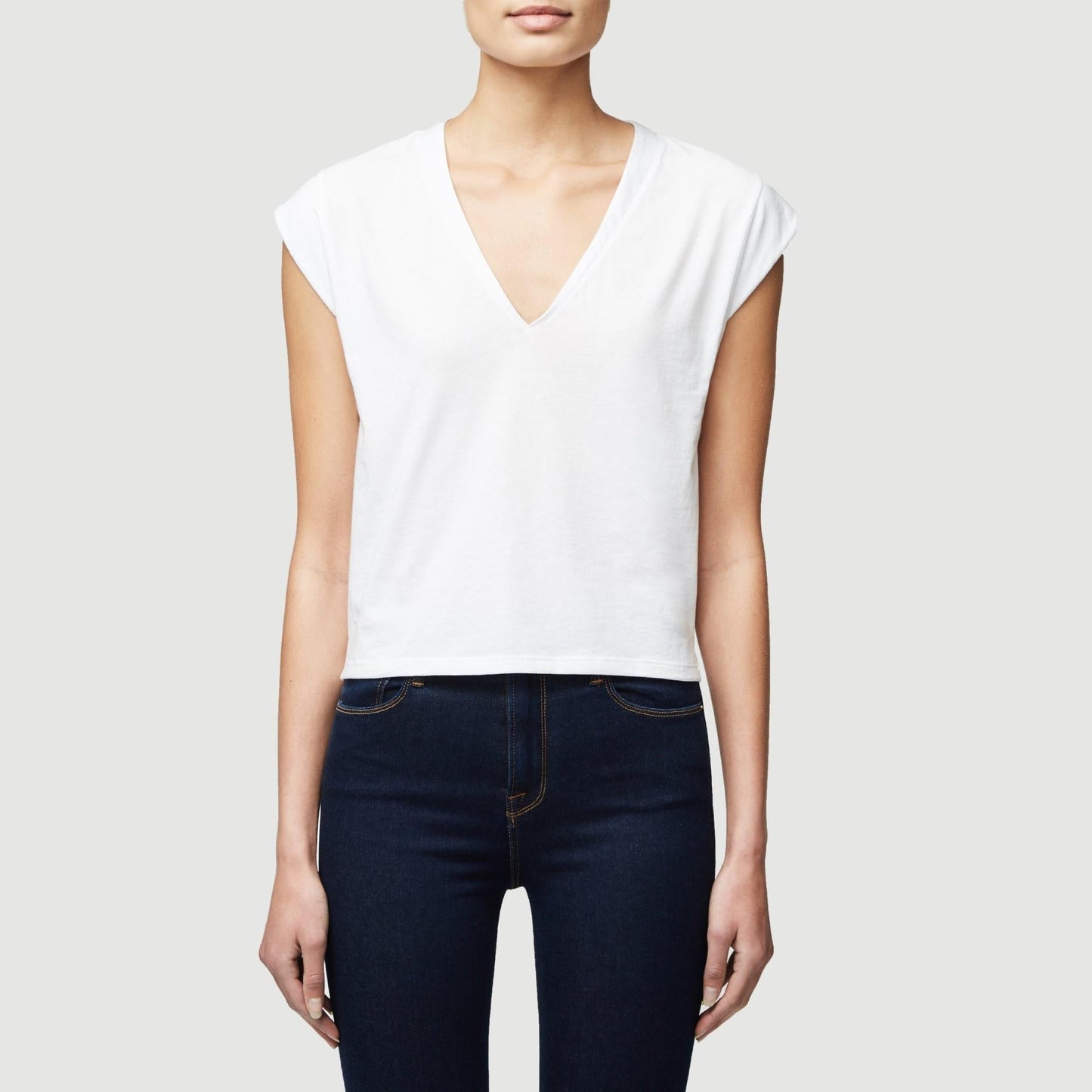 Le High Rise V Neck (Blanc)